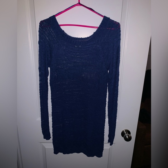Le Chateau tunic sweater - Picture 4 of 4